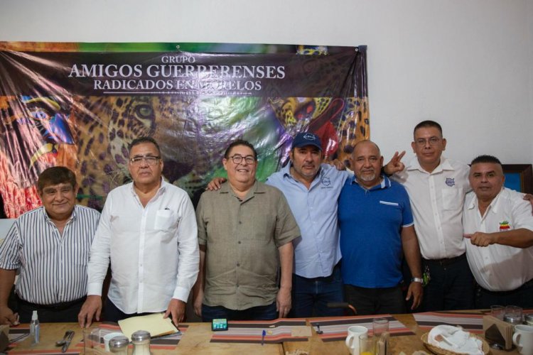 Se reúne Victor Mercado con agrupacion AMIGOS GUERRERENSES