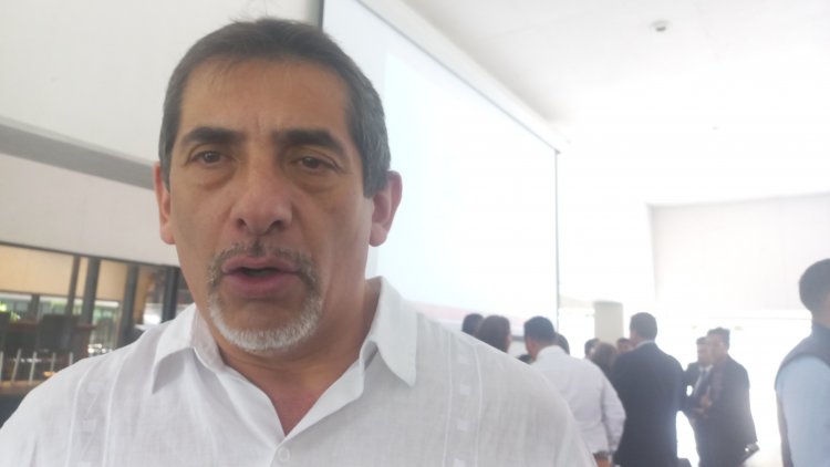 Médicos cubanos en Morelos  hacen labores administrativas
