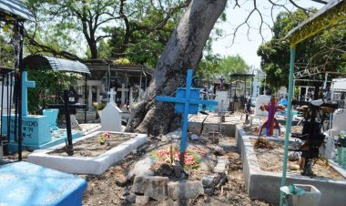 Preparan panteones en el Oriente para el 10 de mayo