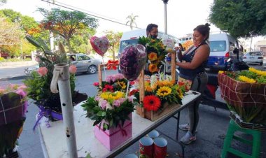 Por el Día de las Madres, comerciantes aumentan precios de flores y regalos