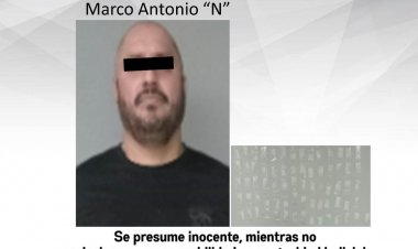 Aseguran que este hombre traía en Cuernavaca bolsitas de la droga cristal