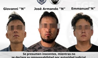 En persecución, atrapan a este trío con 2 Yamahas robadas y un arma