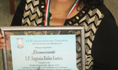 Directiva de la UAEM recibió premio al Mérito en el Ejercicio de la Contabilidad