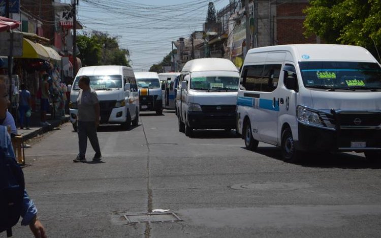 Transportistas de Cuautla aseguran estar en manos de la delincuencia