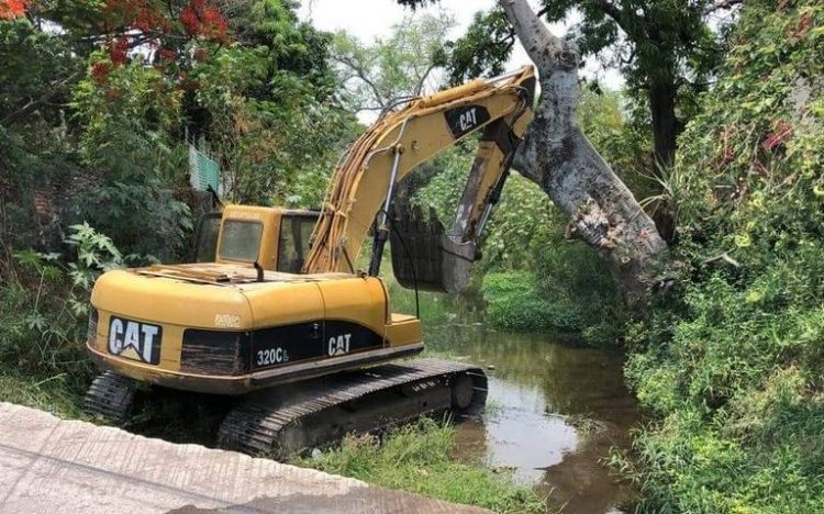 En Ayala, dicen que desazolvan río y canales para evitar inundaciones