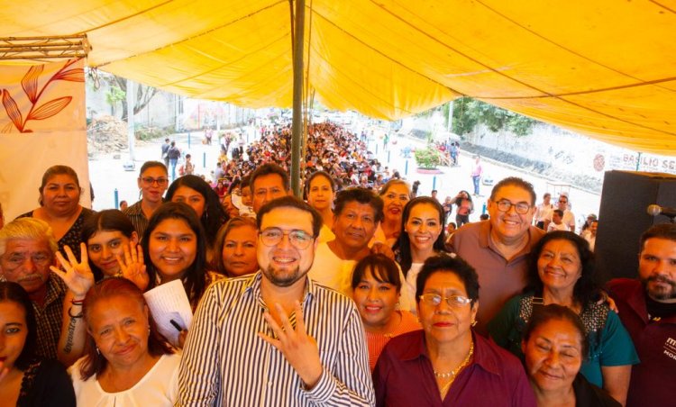 Víctor Mercado festeja en Ocotepec el 10 de mayo