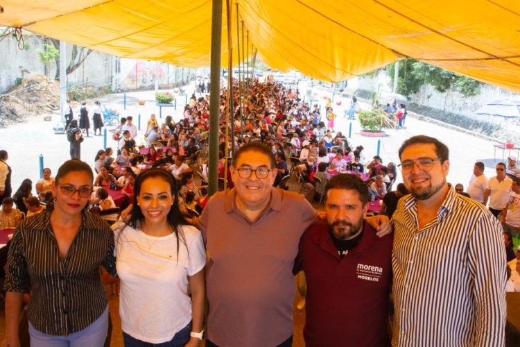 Víctor Mercado festeja en Ocotepec el 10 de mayo