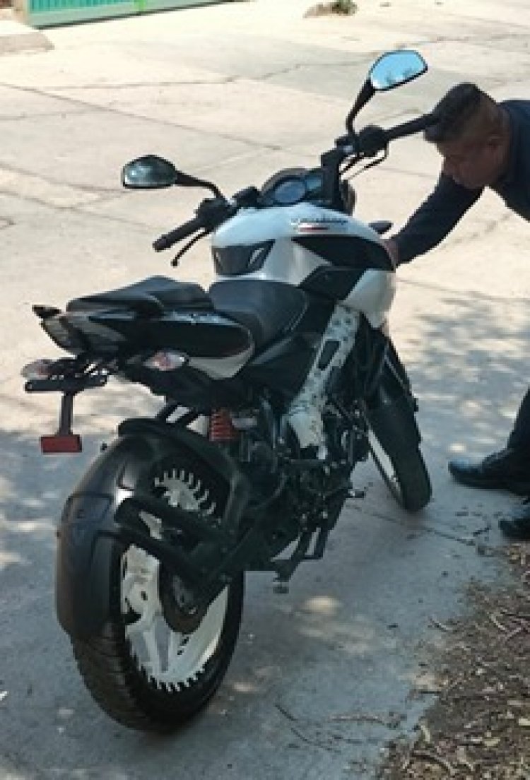 Una motocicleta Pulsar robada,recuperada por policías en el municipio de Jantetelco