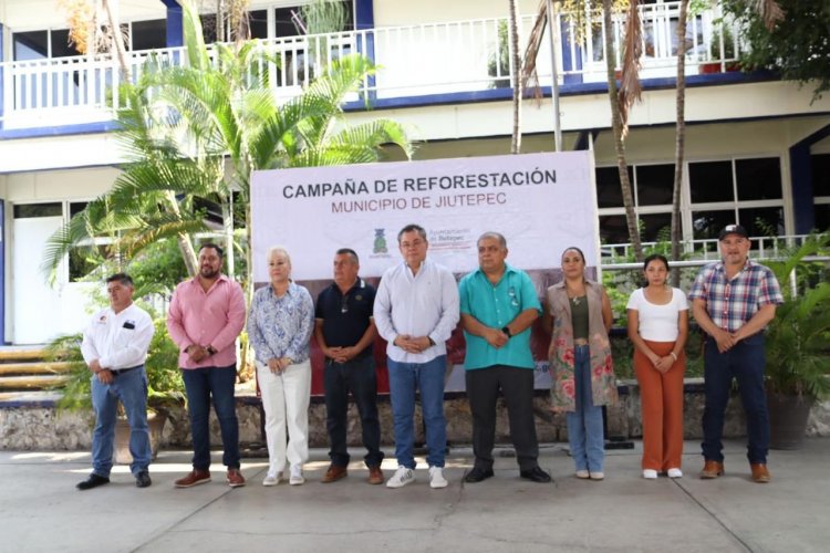 Encabezó Rafael Reyes campaña de reforestación en el CBTIS 166