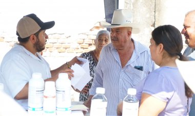 Entrega Juan Ángel Flores, fertilizante y semilla a 600 productores en Jojutla
