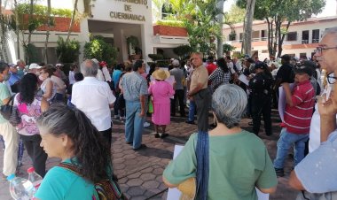 Denuncian reencarpetamiento en la capital, sin atender redes de drenaje y agua potable