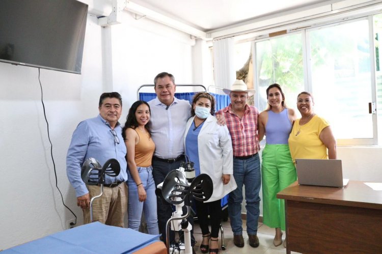 Inaugura alcalde de Jiutepec, Rafael Reyes, consultorio de salud femenina