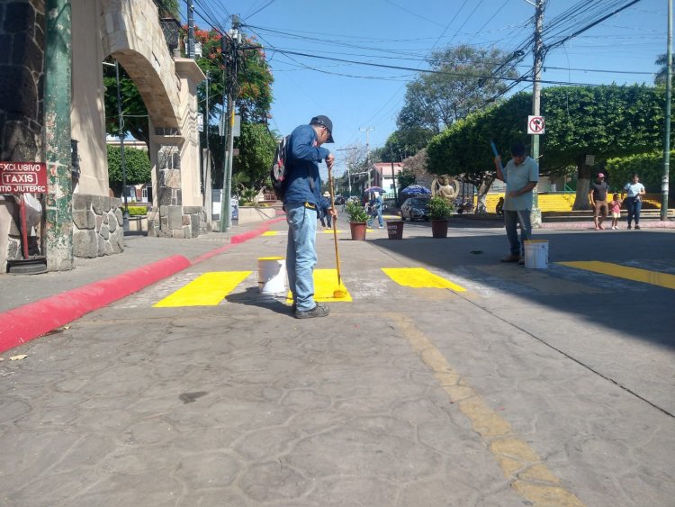 Realiza gobierno de Jiutepec trabajos de embellecimiento en calles de 1er cuadro