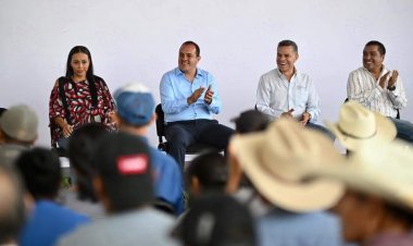 Cuauhtémoc Blanco echa a andar red de agua en Amacuzac
