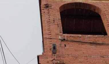 Atienden daños a inmueble histórico golpeado por rayo