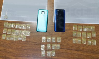 Este par es acusado de traer 46 dosis de “cristal” en Zacatepec