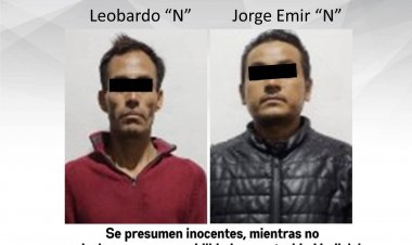 Estos dos cayeron en Xochtepec acusados de traer moto robada