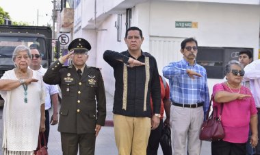 Juan Ángel Flores encabezó ceremonia por aniversario luctuoso de Benito Juárez