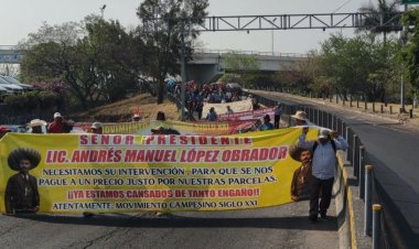 Tres años de lucha, viene un pago  justo a los ejidatarios por autopista