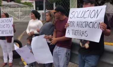 Exigen indemnización en Chipitlán por los terrenos de la autopista