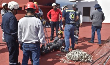 Capacitación a burócratas para trabajos en las alturas