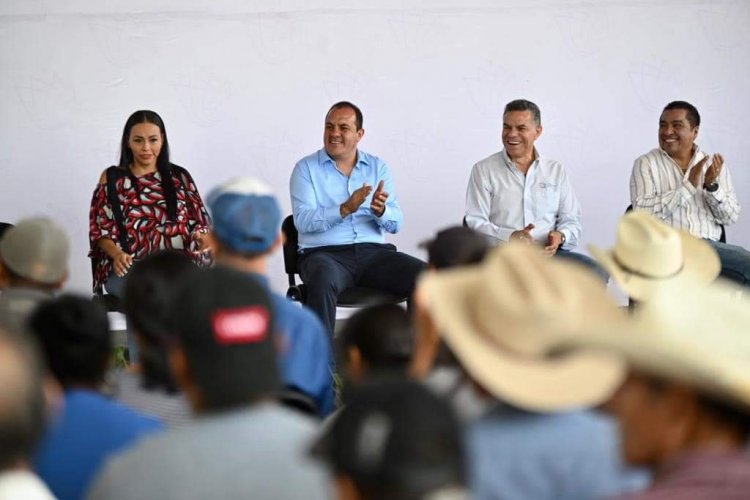 Cuauhtémoc Blanco echa a andar red de agua en Amacuzac