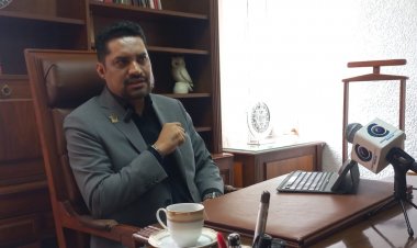 Abogados van por juicio político contra Gamboa Olea