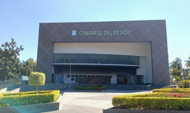 Mantiene el Congreso su respaldo al fiscal Uriel N