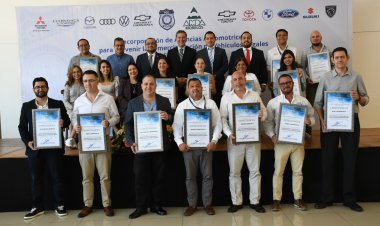 Para evitar comercialización de seminuevos ilegales, firmó convenio la Fiscalía del estado