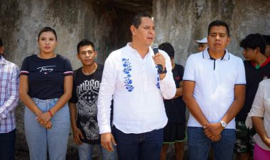 Juan Ángel Flores dio inicio a construcción del "Skate Park"