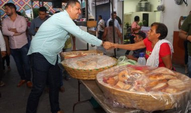 Inauguró Juan Ángel Flores la feria del Queso, Pan y Rompope