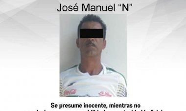 Un hombre que amenazaba a una mujer fue descubierto con presunta droga en Zacatepec
