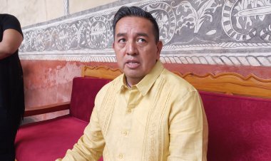 Se estrenan nuevos libros de  texto; la Iglesia está en contra