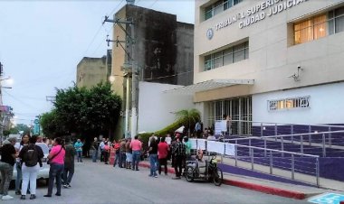 Presunto grupo ciudadano protesta contra detención de Raúl Tadeo Nava