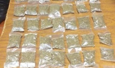 En Atlatlahucan, acusan a hombre de venir cargado de bolsas de marihuana