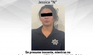 Jessica se decía policía y tenía uniformes e insignias; ya cayó