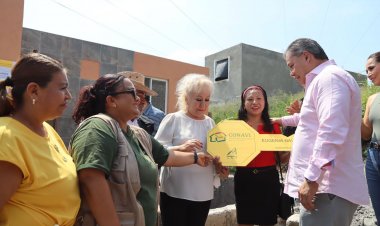 Entregan viviendas a familias damnificadas en Jiutepec