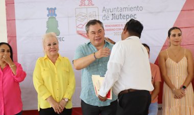 Rafael Reyes entregó certificados y exámenes psicométricos a un total de 800 transportistas