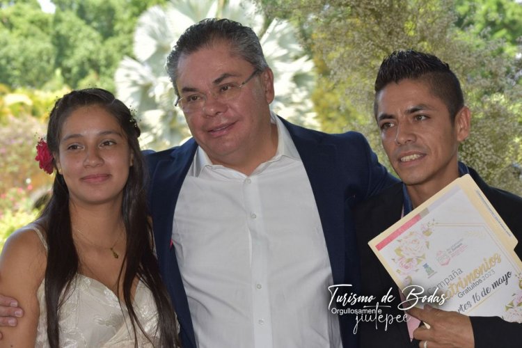 Empresarios del mercado de bodas en Jiutepec, con el apoyo de Rafael Reyes