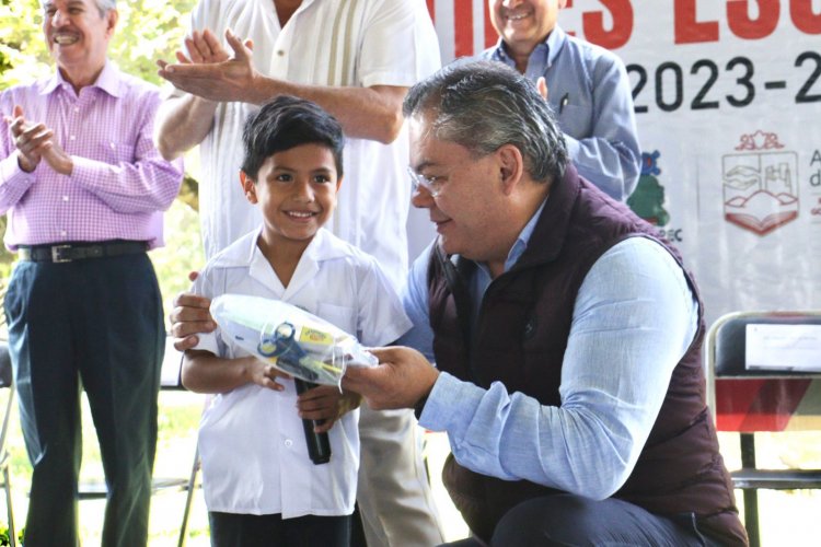 Refrenda Rafael Reyes compromiso con los niños y jóvenes de Jiutepec