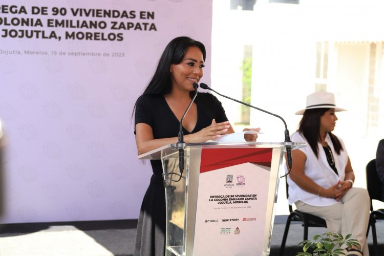 Facilitó Sandra Anaya trámite  de viviendas para damnificados