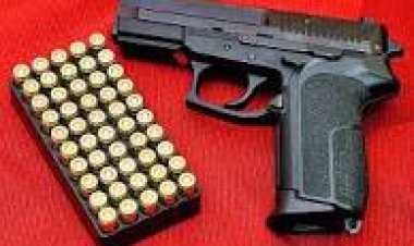 En Yecapixtla, esta pareja portaba un arma prohibida