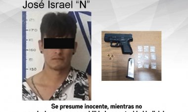 Lo acusan de traer droga y también un arma prohibida