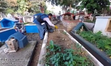Rafael Reyes supervisó trabajos de limpieza en panteones de Jiutepec
