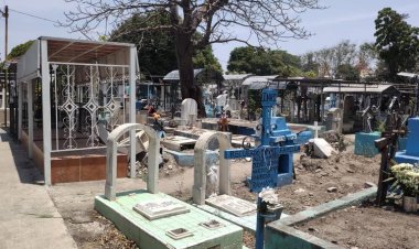 Denuncian que adictos a drogas y al alcohol usan panteones como refugio