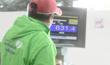 Éstos serán los horarios de los verificentros estos días