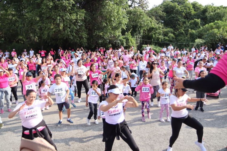 Carrera atlética del DIF Jiutepec en contra del cáncer de mama