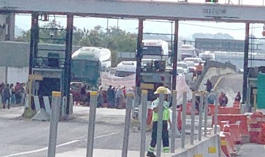Nueva toma de la autopista la Pera -Cuautla porque la SICT no indemniza