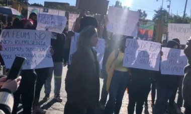 Estudiantes bloquean accesos a la UAEM en protesta por violencia policial
