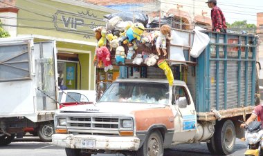 Recolectores de basura acusan ser víctimas de cobro de piso